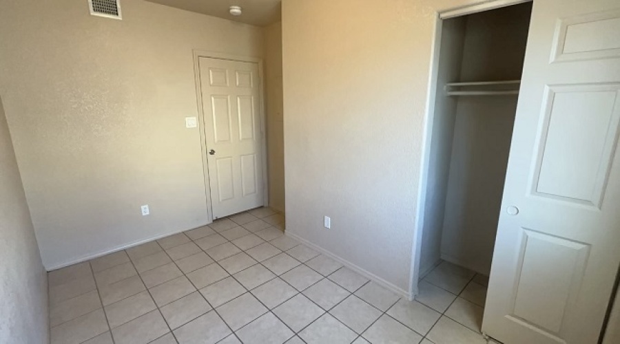 410 S Magnolia Ave #101, Yuma, Arizona 85364, 3 Bedrooms Bedrooms, 0 ,2 BathroomsBathrooms,Apartment,For Rent,1,2047