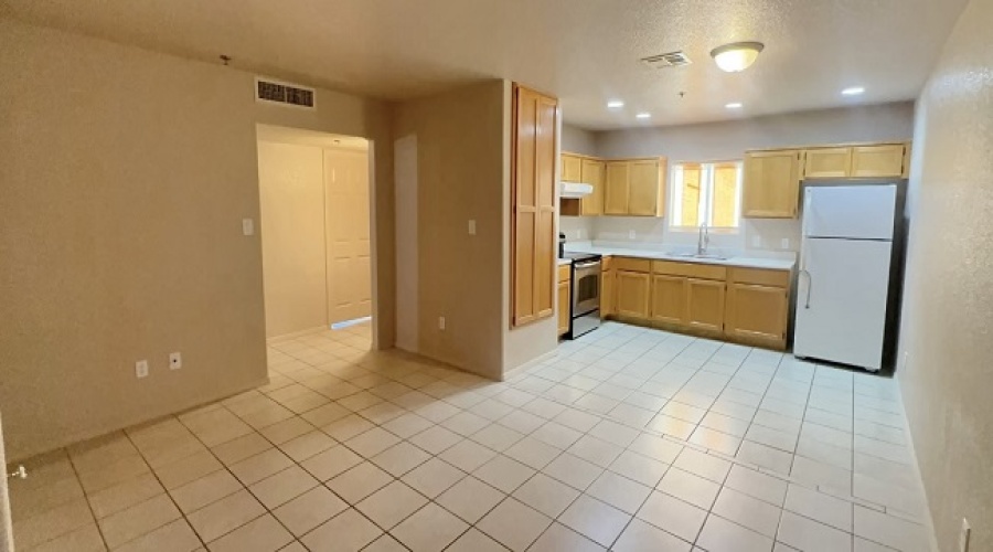 410 S Magnolia Ave #101, Yuma, Arizona 85364, 3 Bedrooms Bedrooms, 0 ,2 BathroomsBathrooms,Apartment,For Rent,1,2047