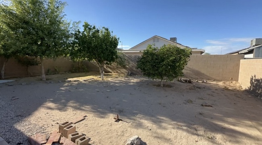 1998 E Los Olivos Dr, San Luis, Arizona 85349, 3 Bedrooms Bedrooms, 0 ,2 BathroomsBathrooms,Single Family Home,For Rent,0,2048
