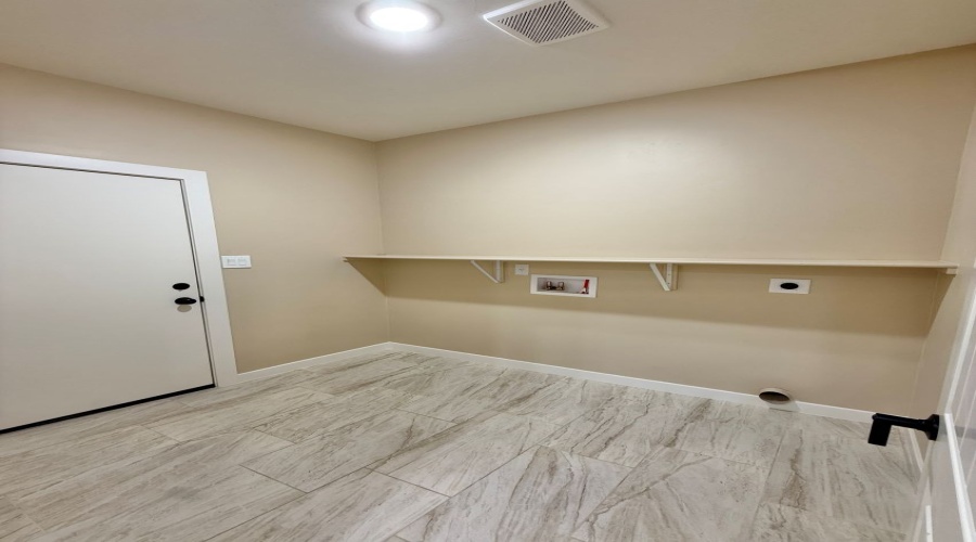 10197 S Monsoon Ave, Yuma, Arizona 85367, 3 Bedrooms Bedrooms, 0 ,2 BathroomsBathrooms,Single Family Home,For Rent,0,2063