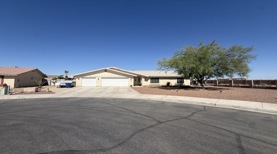 4028 S Sagebrush Avenue, Yuma, Arizona 85365, 3 Bedrooms Bedrooms, 0 ,2 BathroomsBathrooms,Single Family Home,For Rent,0,2065 4028 S Sagebrush Avenue, Yuma, Arizona 85365, 3 Bedrooms Bedrooms, 0 ,2 BathroomsBathrooms,Single Family Home,For Rent,0,2065