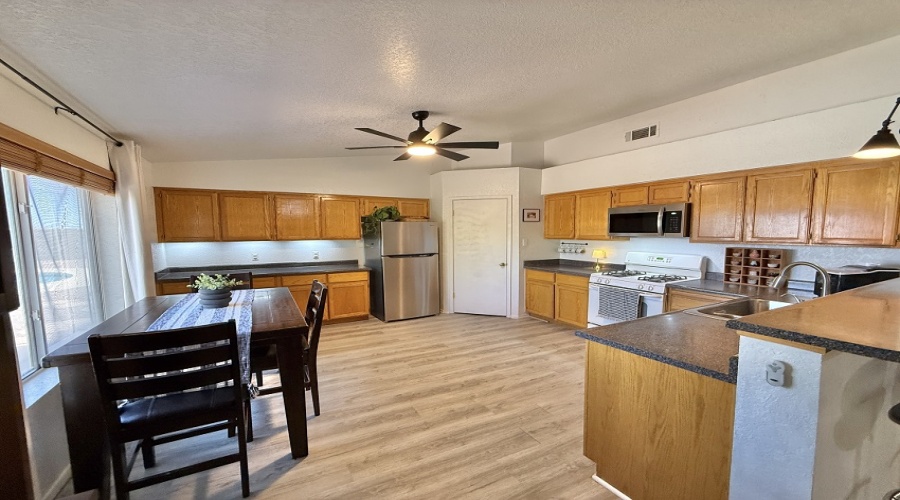 4028 S Sagebrush Avenue, Yuma, Arizona 85365, 3 Bedrooms Bedrooms, 0 ,2 BathroomsBathrooms,Single Family Home,For Rent,0,2065 4028 S Sagebrush Avenue, Yuma, Arizona 85365, 3 Bedrooms Bedrooms, 0 ,2 BathroomsBathrooms,Single Family Home,For Rent,0,2065