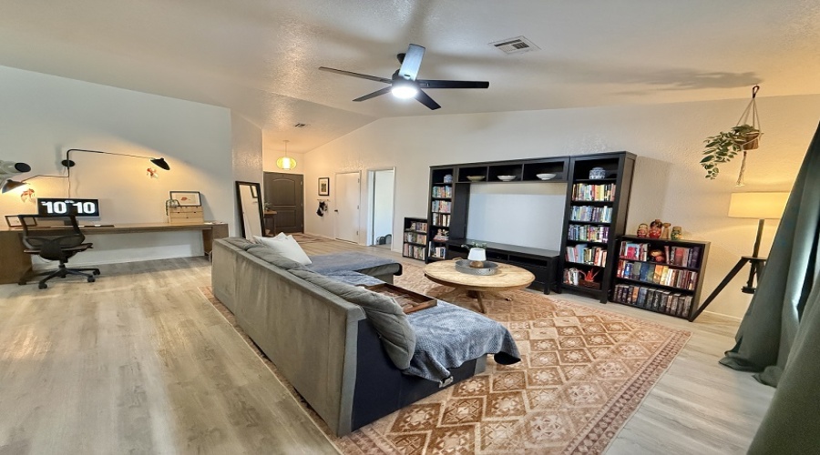 4028 S Sagebrush Avenue, Yuma, Arizona 85365, 3 Bedrooms Bedrooms, 0 ,2 BathroomsBathrooms,Single Family Home,For Rent,0,2065 4028 S Sagebrush Avenue, Yuma, Arizona 85365, 3 Bedrooms Bedrooms, 0 ,2 BathroomsBathrooms,Single Family Home,For Rent,0,2065