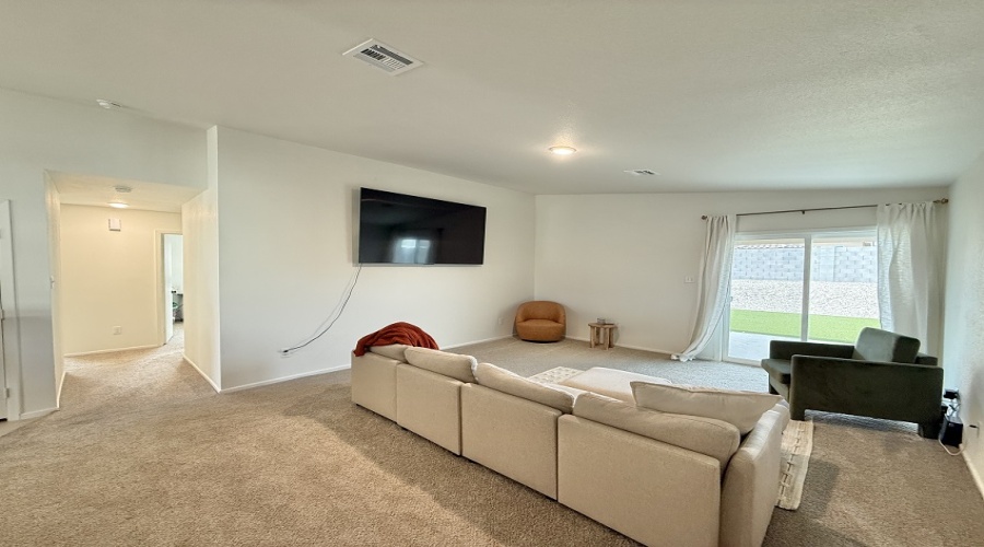 7893 E 45th Place, Yuma, Arizona 85365, 3 Bedrooms Bedrooms, 0 ,2 BathroomsBathrooms,Single Family Home,For Rent,0,2066