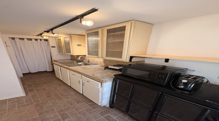 190 N 13th Ave, B, Yuma, Arizona 85364, 0 , 0 ,1 BathroomBathrooms,Apartment,For Rent,0,2071