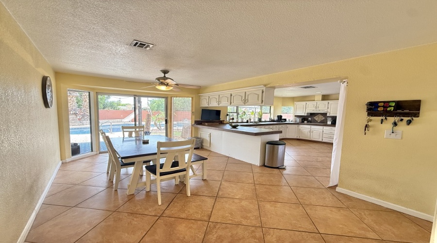 1120 S Hereford Avenue, Yuma, Arizona 85364, 3 Bedrooms Bedrooms, 0 ,2 BathroomsBathrooms,Single Family Home,For Rent,1120 S Hereford Avenue,0,2077 1120 S Hereford Avenue, Yuma, Arizona 85364, 3 Bedrooms Bedrooms, 0 ,2 BathroomsBathrooms,Single Family Home,For Rent,1120 S Hereford Avenue,0,2077