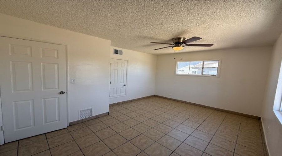 1301 W 15th St, Yuma, Arizona 85364, 5 Bedrooms Bedrooms, 0 ,2 BathroomsBathrooms,Single Family Home,For Rent,0,2080