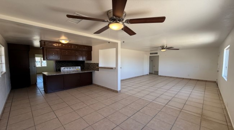 1301 W 15th St, Yuma, Arizona 85364, 5 Bedrooms Bedrooms, 0 ,2 BathroomsBathrooms,Single Family Home,For Rent,0,2080