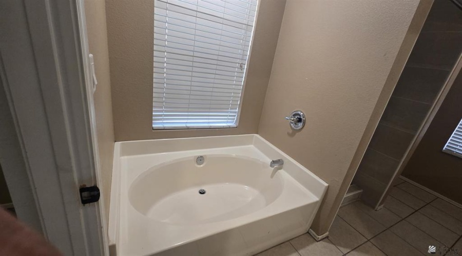 0 , 0 ,0,Single Family Home,For Rent,0,2093