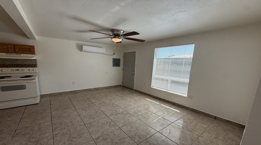 1805 S 11th Avenue, Arizona, 2 Bedrooms Bedrooms, 0 ,1 BathroomBathrooms,Single Family Home,For Rent,0,2095