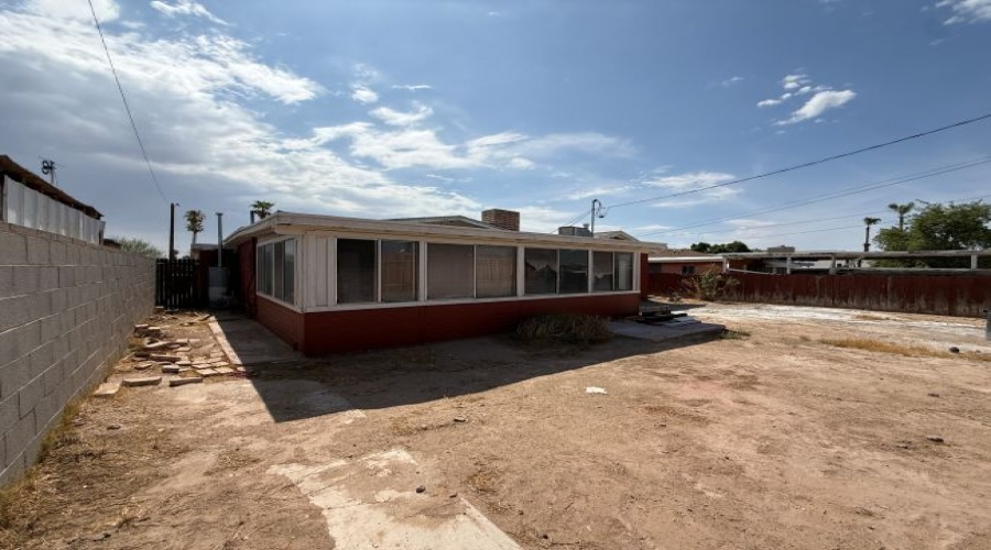 1850 S 10th Ave, Yuma, Arizona 85364, 3 Bedrooms Bedrooms, 0 ,2 BathroomsBathrooms,Single Family Home,For Rent,0,2101
