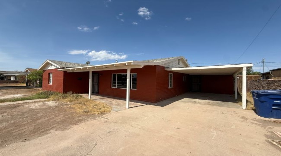 1850 S 10th Ave, Yuma, Arizona 85364, 3 Bedrooms Bedrooms, 0 ,2 BathroomsBathrooms,Single Family Home,For Rent,0,2101
