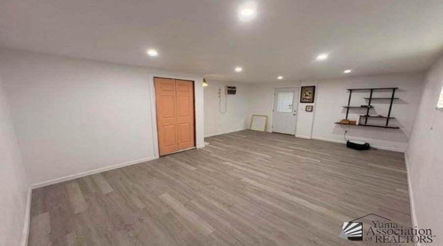 2571 S Walnut Ave, Yuma, Arizona 85364, 3 Bedroom Bedrooms, 0 ,2 BathroomBathrooms,Single Family Home,For Rent,0,2106