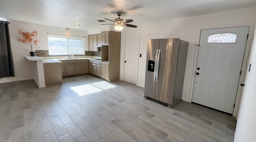 2227 W 17th St, Yuma, Arizona 85364, 3 Bedroom Bedrooms, 0 ,2 BathroomBathrooms,Single Family Home,For Rent,0,2107