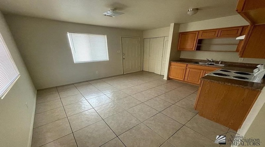 3157 W 31st Lane, Yuma, Arizona 85364, 3 Bedroom Bedrooms, 0 ,2 BathroomBathrooms,Single Family Home,For Rent,0,2109