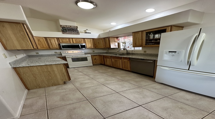10268 S Cyclone Avenue, Arizona, 3 Bedroom Bedrooms, 0 ,2 BathroomBathrooms,Single Family Home,For Rent,10268 S Cyclone Avenue,0,2132