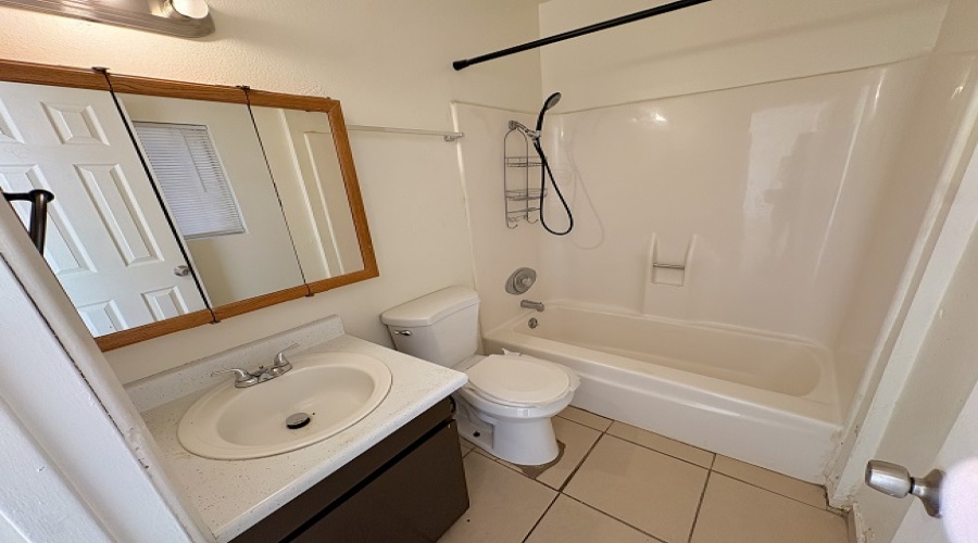 800 W 28th St., Yuma, Arizona 85364, 5 Bedrooms Bedrooms, 0 ,3 BathroomsBathrooms,Single Family Home,For Rent,0,1157
