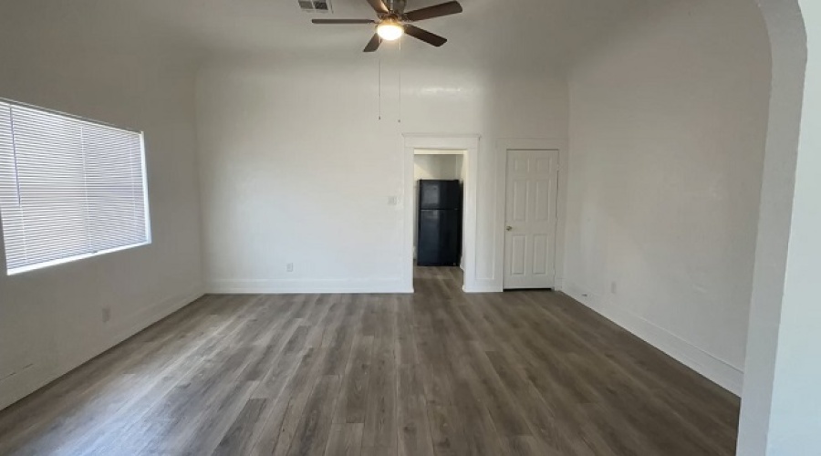 676 S 5th Ave, Yuma, Arizona 85364, 5 Bedrooms Bedrooms, ,3 BathroomsBathrooms,Single Family Home,For Rent,1171