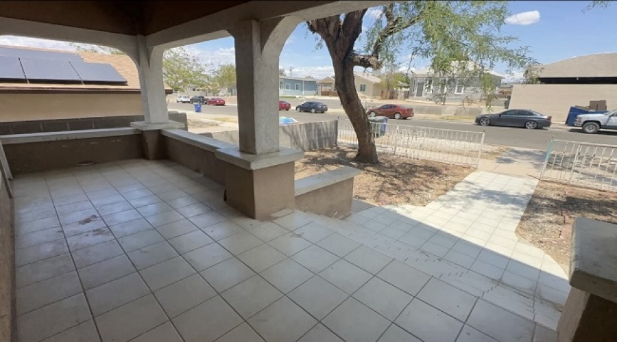 676 S 5th Ave, Yuma, Arizona 85364, 5 Bedrooms Bedrooms, ,3 BathroomsBathrooms,Single Family Home,For Rent,1171