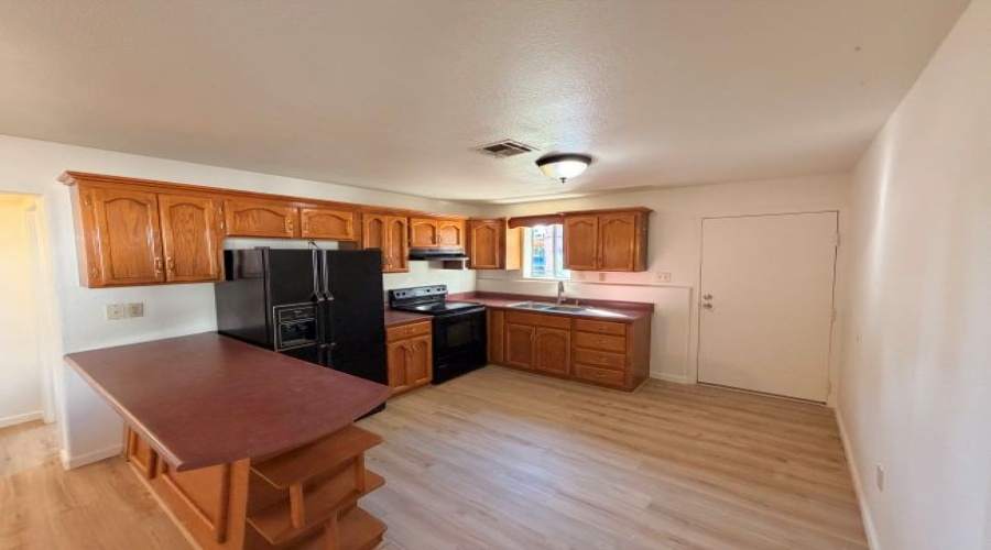 248 S 10th Ave Unit B, Yuma, Arizona 85364, 2 Bedroom Bedrooms, 0 ,1 BathroomBathrooms,Apartment,For Rent,0,1216