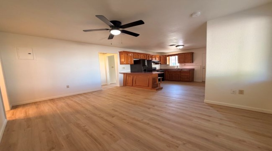 248 S 10th Ave Unit B, Yuma, Arizona 85364, 2 Bedroom Bedrooms, 0 ,1 BathroomBathrooms,Apartment,For Rent,0,1216