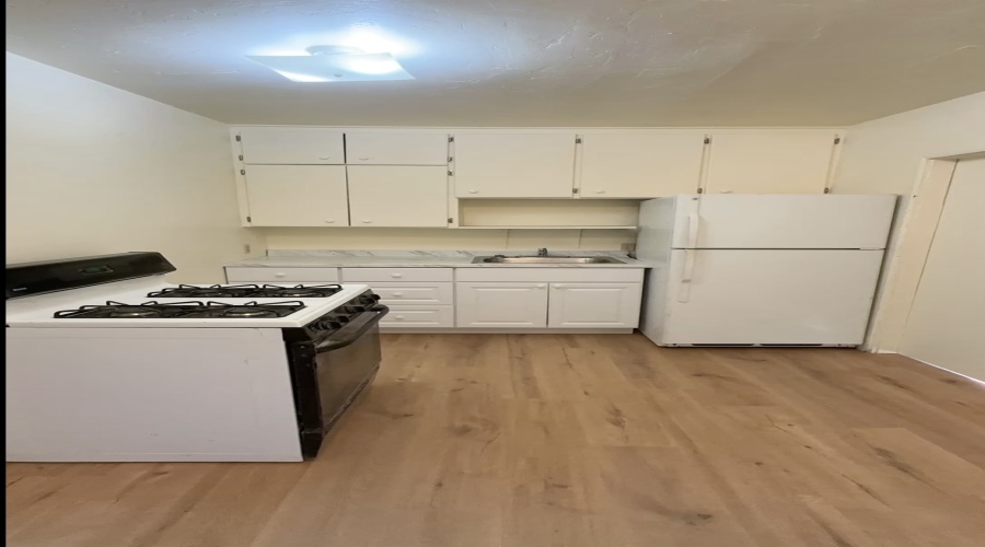 1151 S Ave C, Yuma, Arizona 85364, 3 Bedrooms Bedrooms, 0 ,1 BathroomBathrooms,Single Family Home,For Rent,0,1300