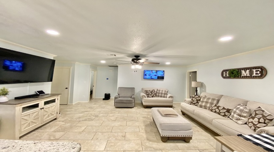 7116 E 37th St, Yuma, Arizona 85465, 3 Bedrooms Bedrooms, ,2 BathroomsBathrooms,Single Family Home,For Rent,1505