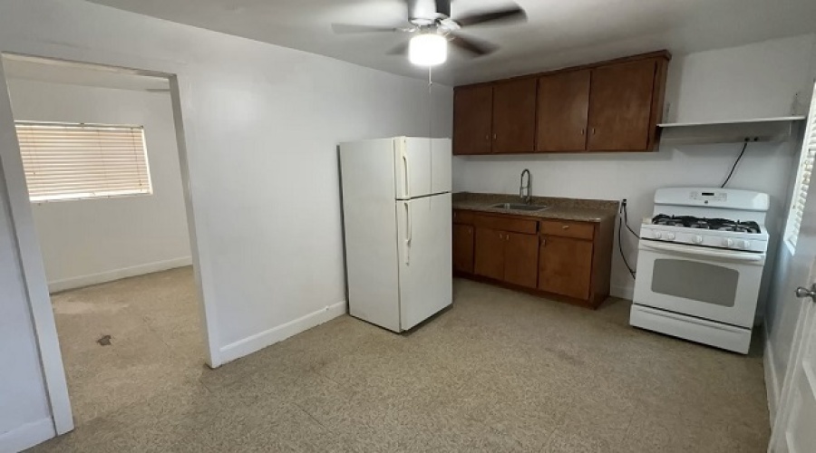 1230 W 3rd St #1, Yuma, Arizona 85364, 1 Bedroom Bedrooms, ,1 BathroomBathrooms,Apartment,For Rent,1537