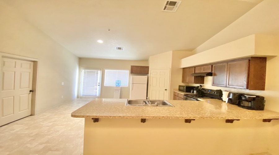 3110 S Robert Way, Yuma, Arizona 85365, 3 Bedrooms Bedrooms, ,2 BathroomsBathrooms,Condo,For Rent,1583