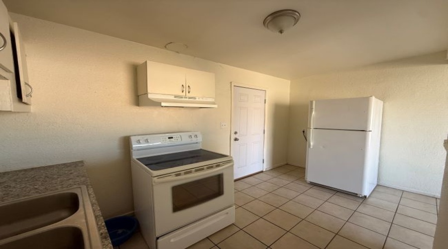 3755 W 8th St. #5, Yuma, Arizona 85364, 2 Bedroom Bedrooms, 0 ,1 BathroomBathrooms,Apartment,For Rent,0,1685