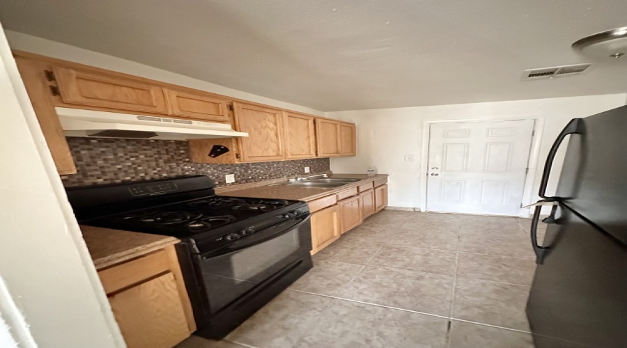 3645 W 8th St. #12, Yuma, Arizona 85364, 2 Bedrooms Bedrooms, 0 ,1 BathroomBathrooms,Apartment,For Rent,0,1686