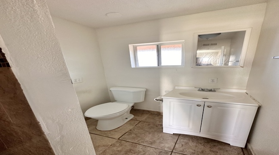 3645 W 8th St. #5, Yuma, Arizona 85364, 2 Bedroom Bedrooms, 0 ,1 BathroomBathrooms,Apartment,For Rent,0,1707