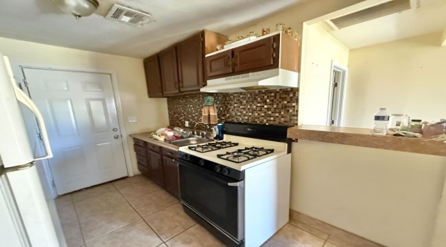3645 W 8th St. #7, Yuma, Arizona 85364, 2 Bedroom Bedrooms, 0 ,1 BathroomBathrooms,Apartment,For Rent,0,1738