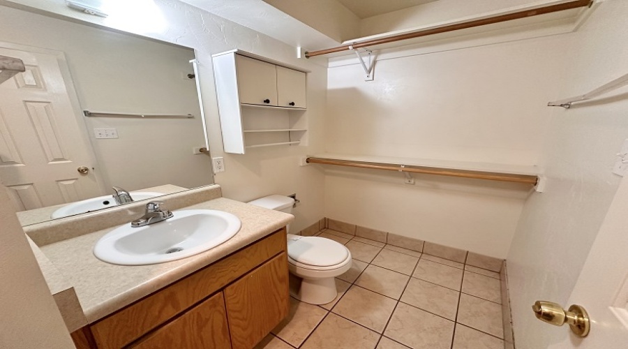 326 W 17th Pl. #2, Yuma, Arizona 85364, 1 Bedroom Bedrooms, ,1 BathroomBathrooms,Apartment,For Rent,1739