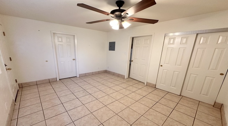 326 W 17th Pl. #2, Yuma, Arizona 85364, 1 Bedroom Bedrooms, ,1 BathroomBathrooms,Apartment,For Rent,1739