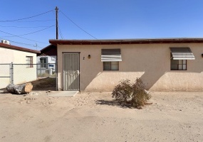 326 W 17th Pl. #2, Yuma, Arizona 85364, 1 Bedroom Bedrooms, ,1 BathroomBathrooms,Apartment,For Rent,1739