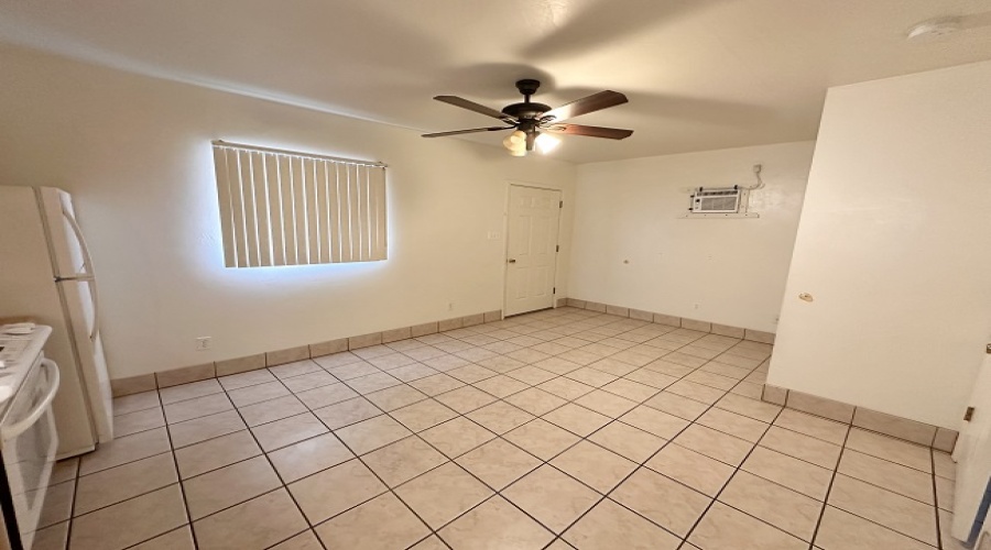 326 W 17th Pl. #2, Yuma, Arizona 85364, 1 Bedroom Bedrooms, ,1 BathroomBathrooms,Apartment,For Rent,1739