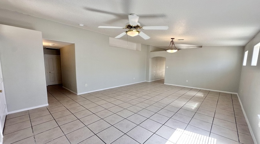 10589 E 35th St, Yuma, Arizona 85365, 3 Bedrooms Bedrooms, ,2 BathroomsBathrooms,Single Family Home,For Rent,1824