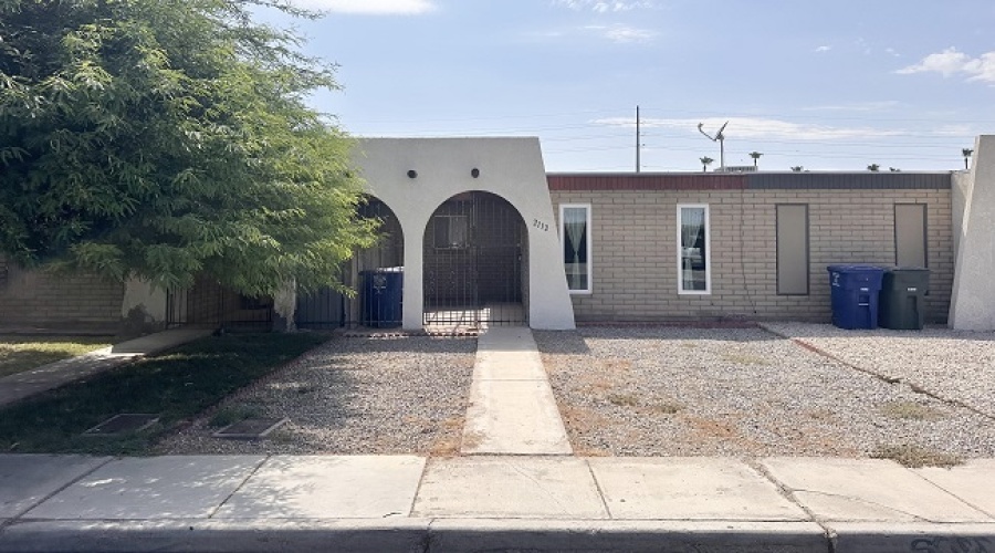 2112 S 11th Ave, Yuma, Arizona 85364, 3 Bedroom Bedrooms, 0 ,2 BathroomBathrooms,Single Family Home,For Rent,0,1825