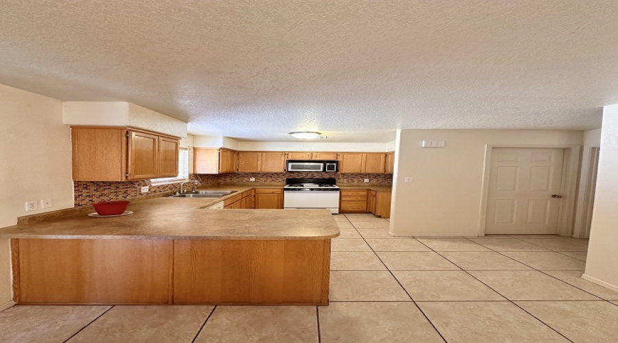6222 E 42nd Ln, Yuma, Arizona 85365, 4 Bedrooms Bedrooms, 0 ,2 BathroomsBathrooms,Single Family Home,For Rent,0,1831 6222 E 42nd Ln, Yuma, Arizona 85365, 4 Bedrooms Bedrooms, 0 ,2 BathroomsBathrooms,Single Family Home,For Rent,0,1831