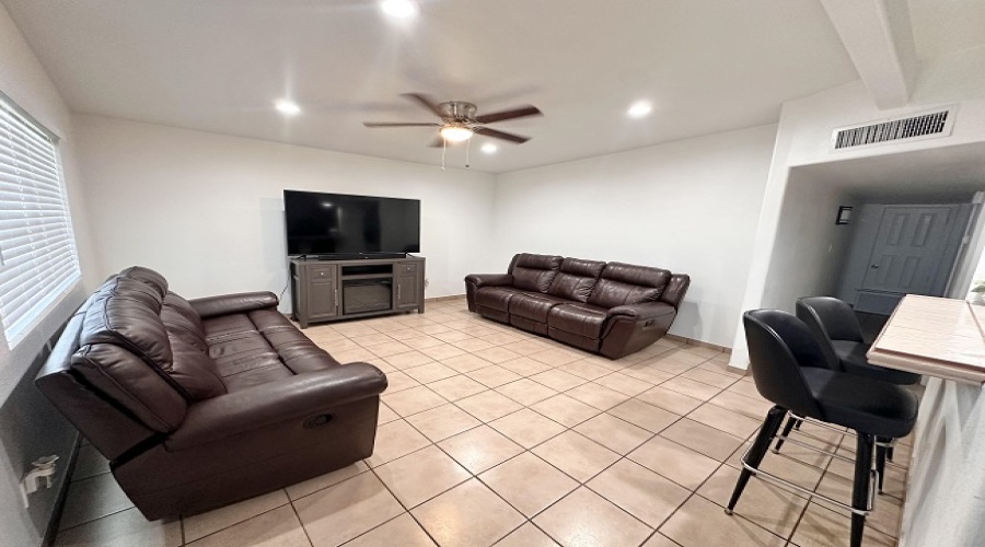 4377 W Daisy St, Yuma, Arizona 85364, 3 Bedrooms Bedrooms, 0 ,1 BathroomBathrooms,Single Family Home,For Rent,0,1832 4377 W Daisy St, Yuma, Arizona 85364, 3 Bedrooms Bedrooms, 0 ,1 BathroomBathrooms,Single Family Home,For Rent,0,1832