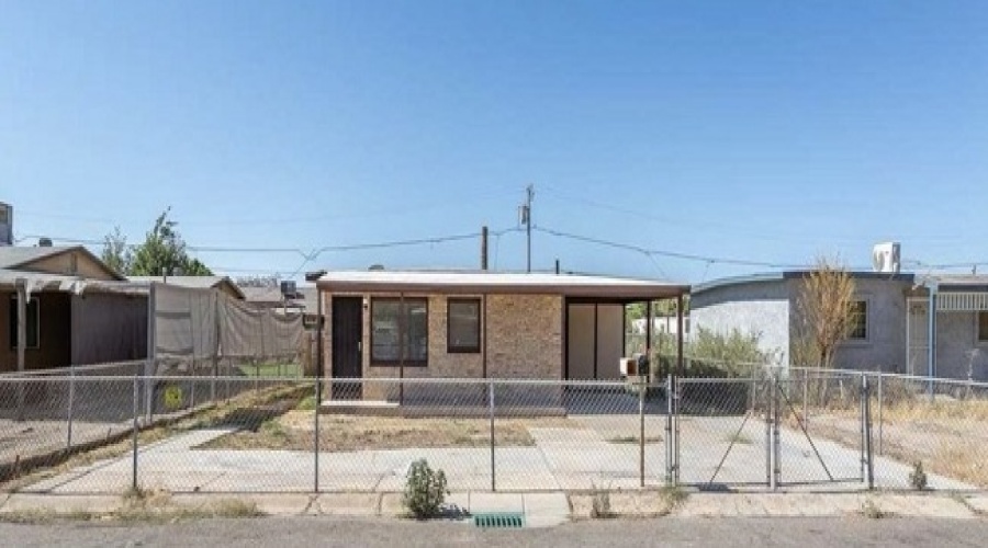 3703 W 4th St, Yuma, Arizona 85364, 2 Bedrooms Bedrooms, ,1 BathroomBathrooms,Single Family Home,For Rent,1868