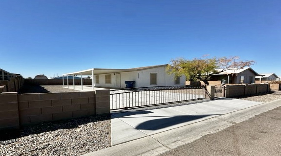 10360 S Cyclone Ave, Yuma, Arizona 85365, 3 Bedrooms Bedrooms, ,2 BathroomsBathrooms,Single Family Home,For Rent,1869