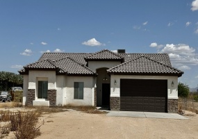 16237 S Avenue 2 1/4 E, Yuma, Arizona 85365, 4 Bedrooms Bedrooms, ,2 BathroomsBathrooms,Single Family Home,For Rent,1923
