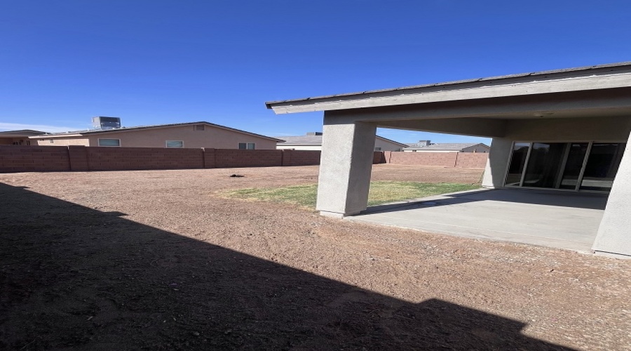 11633 E 33rd St, Yuma, Arizona 85367, 3 Bedrooms Bedrooms, ,2 BathroomsBathrooms,Single Family Home,For Rent,1928