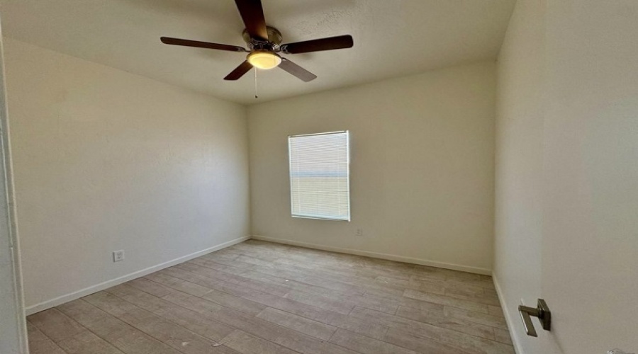 221 E Spring St, Somerton, Arizona 85350, 2 Bedrooms Bedrooms, ,2 BathroomsBathrooms,Single Family Home,For Rent,1929