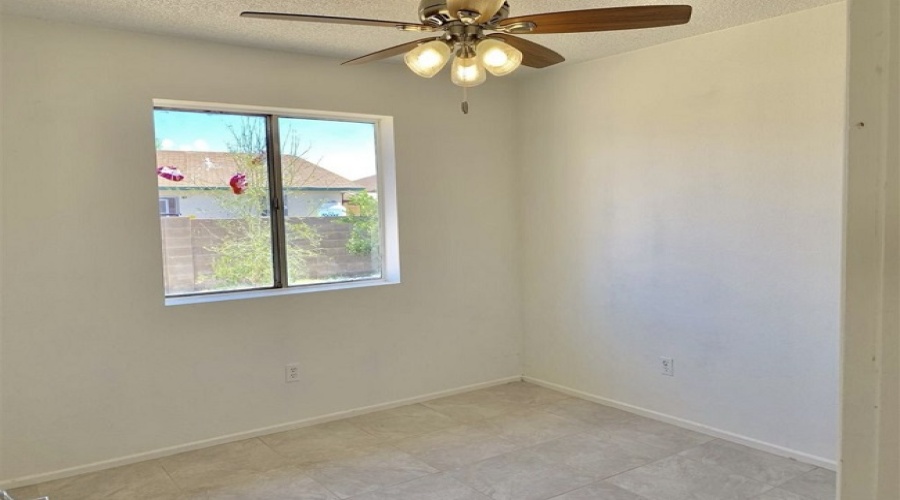 4879 W 21st Pl, Yuma, Arizona 85364, 4 Bedrooms Bedrooms, ,2 BathroomsBathrooms,Single Family Home,For Rent,1931