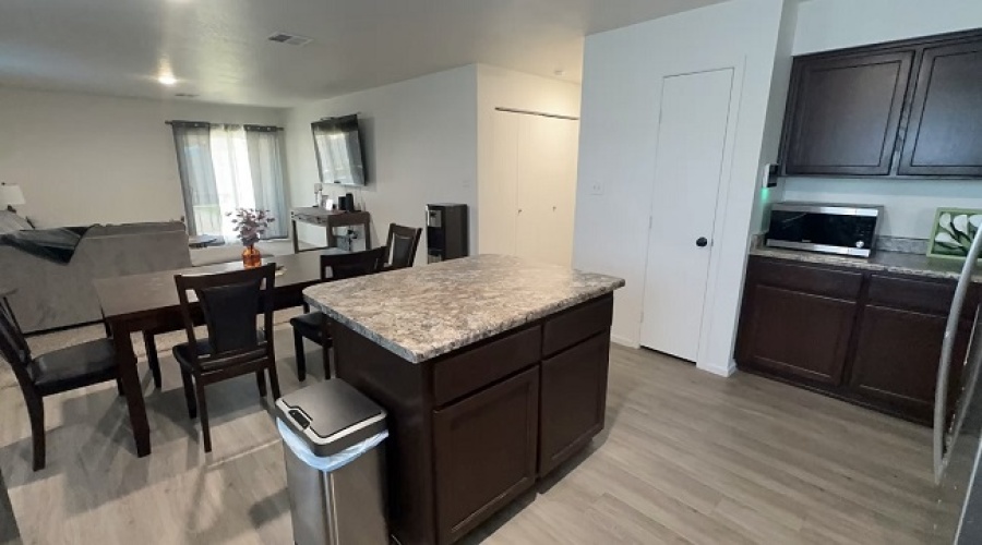 7965 E 45th Pl, Yuma, Arizona 85365, 4 Bedrooms Bedrooms, ,2 BathroomsBathrooms,Single Family Home,For Rent,1932