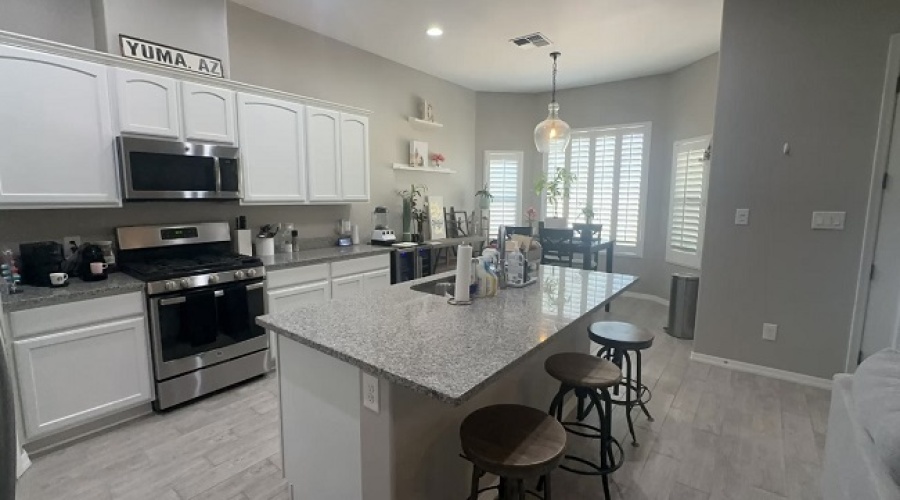 3816 S Bella Notte Dr, Yuma, Arizona 85365, 4 Bedrooms Bedrooms, ,2 BathroomsBathrooms,Single Family Home,For Rent,1933