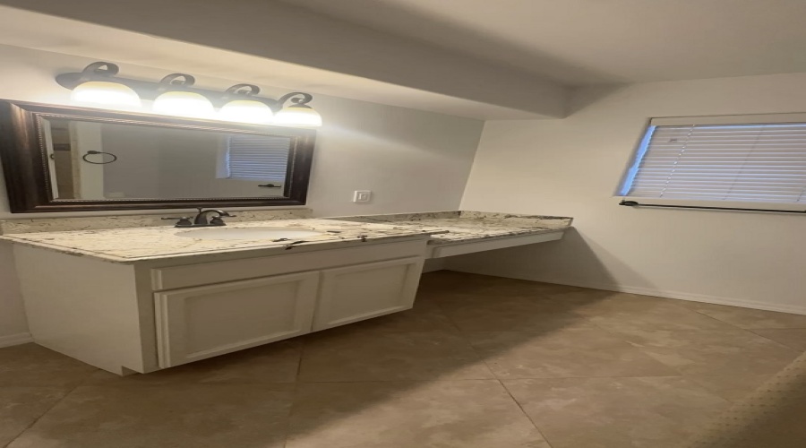 1374 W 17th Pl, Yuma, Arizona 85364, 3 Bedrooms Bedrooms, ,3 BathroomsBathrooms,Single Family Home,For Rent,1936
